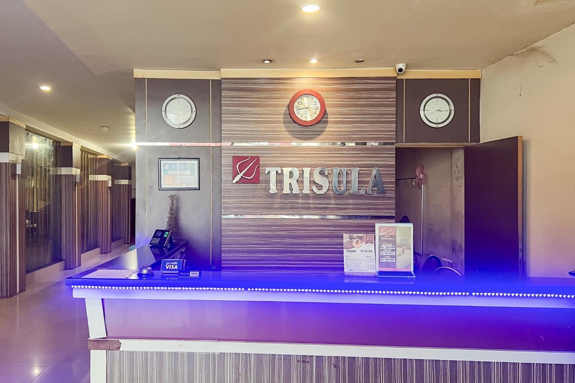 Urbanview Trisula Hotel Makassar Buitenkant foto