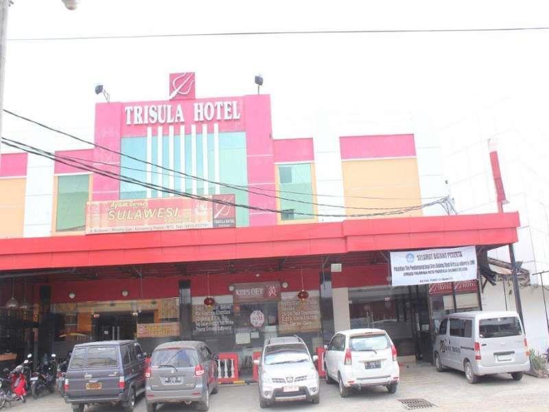 Urbanview Trisula Hotel Makassar Buitenkant foto